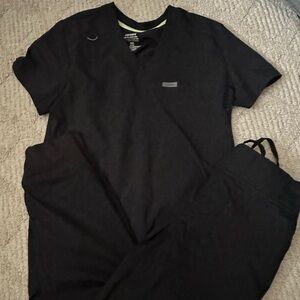 Landau scrubs